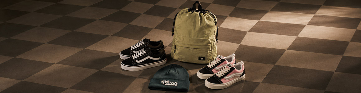 SNEAKERS & MODE
