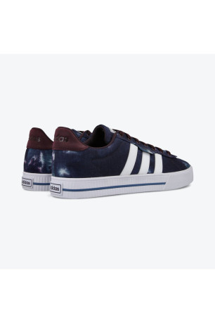 DAILY 3.0 Adidas