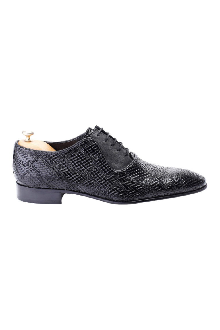 Derbies - Black Pattern