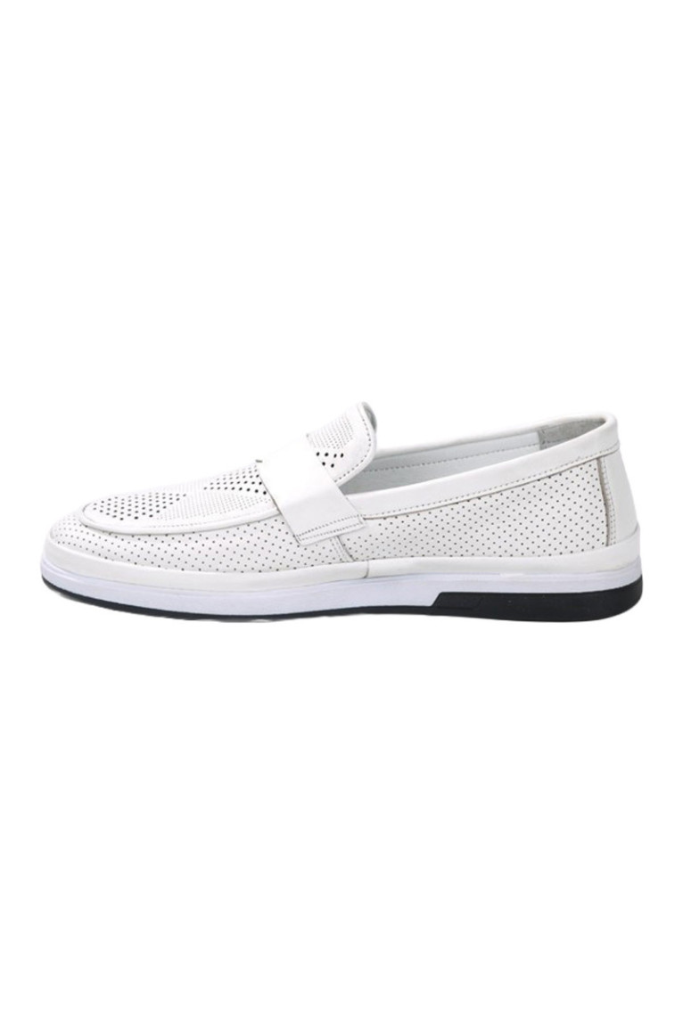 Mocassins - White