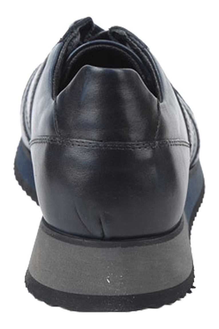 Sneakers - Brown