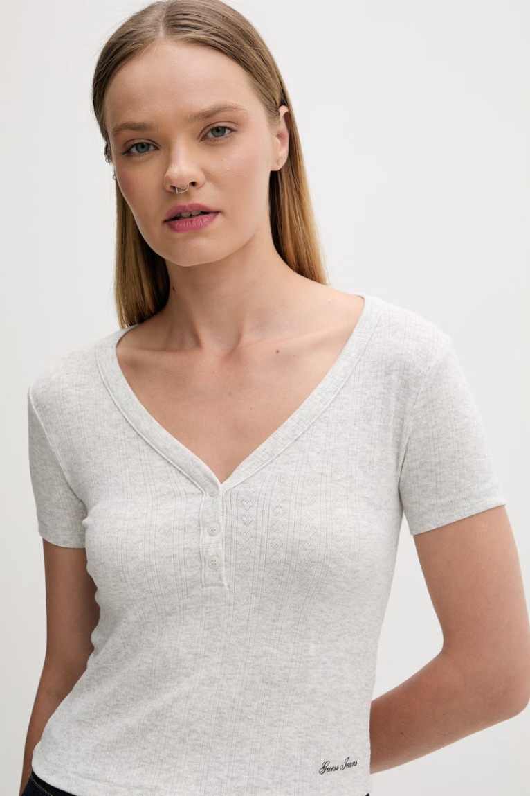 TShirt col V Guess jeans