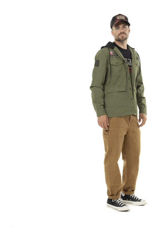 Veste Revolt