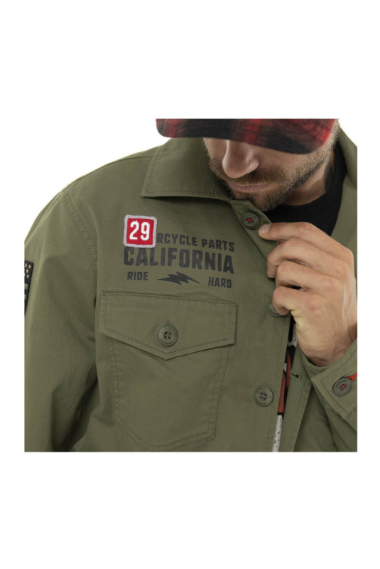Veste Revolt