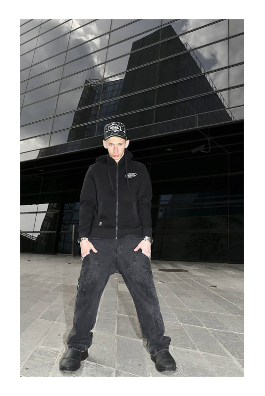 Sweat zippé à capuche manches longues