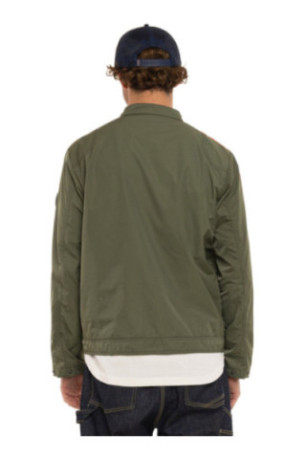 Veste Oil
