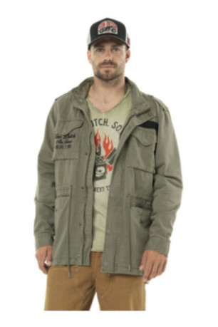 Veste Field