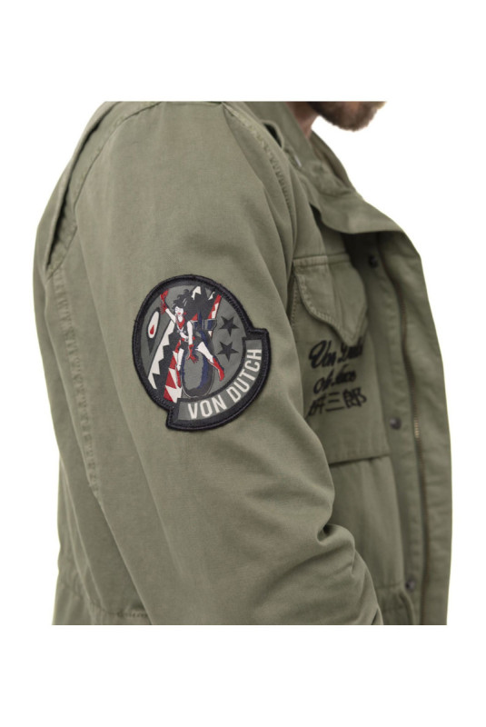 Veste Field