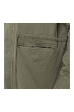 Veste Field