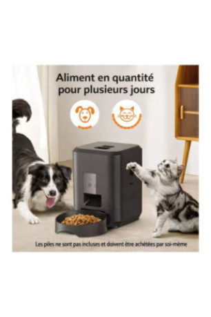 Distributeur automatique de nourriture connecté