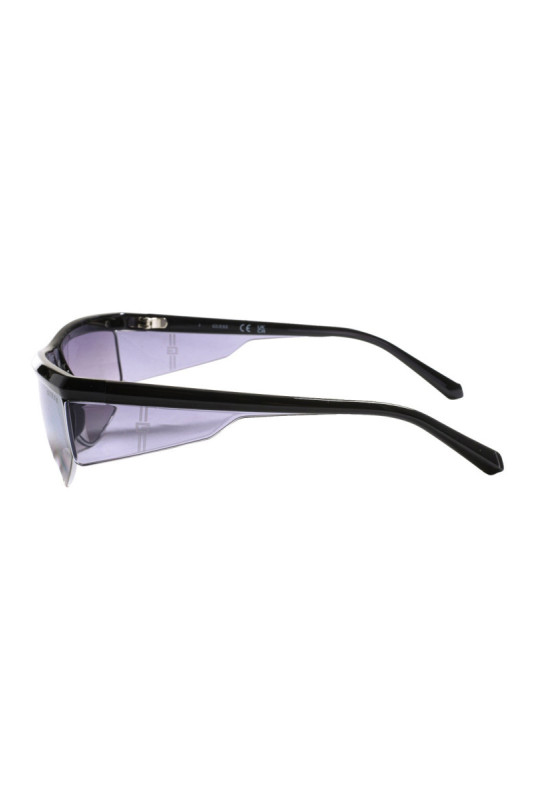 Lunettes de soleil noires