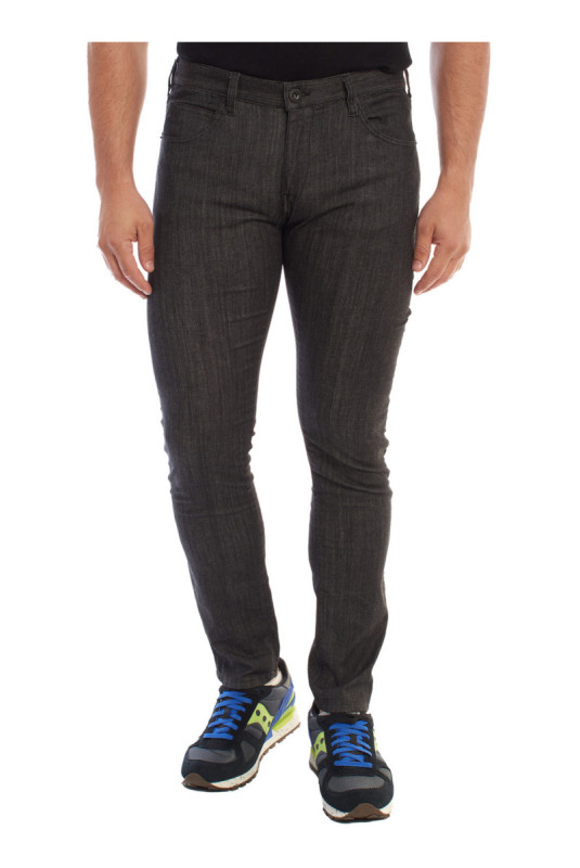 Jean slim homme noir
