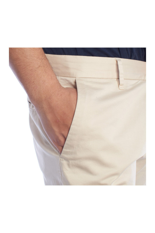 Pantalon chino slim fit Beige